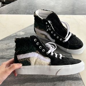 New: Fur High Top Vans